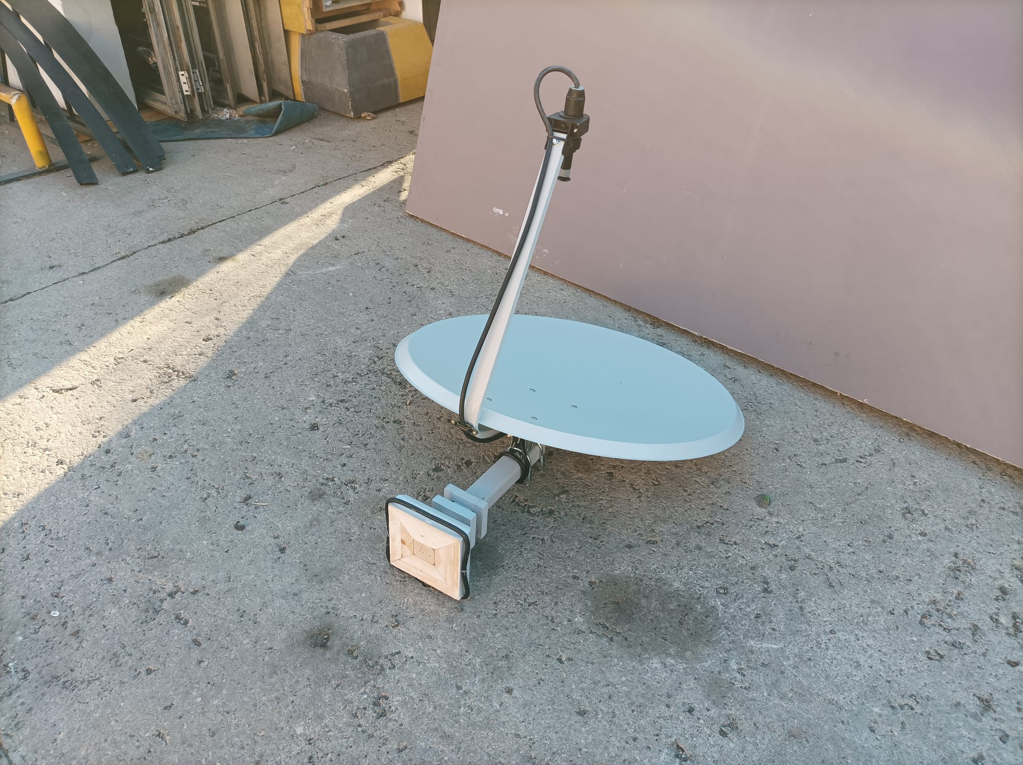 antena parabolica metal 80x80x84 2u